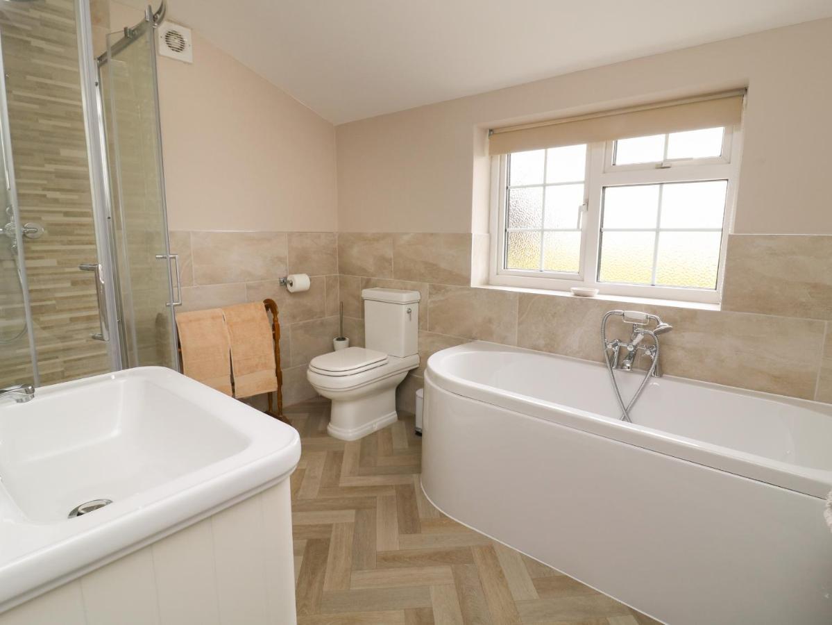 Villa 2 Crosslands York Exterior foto